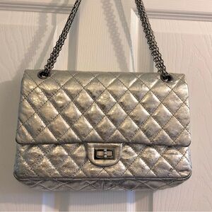 Authentic Chanel 2.55 Reissue Maxi Flap Bag – Metallic Silver Lambskin Rare 2006